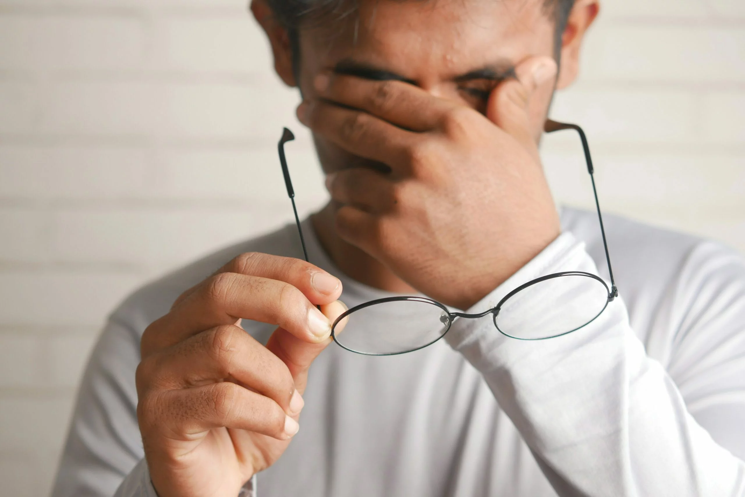 How to Choose the Right Retina Specialist for Your Needs