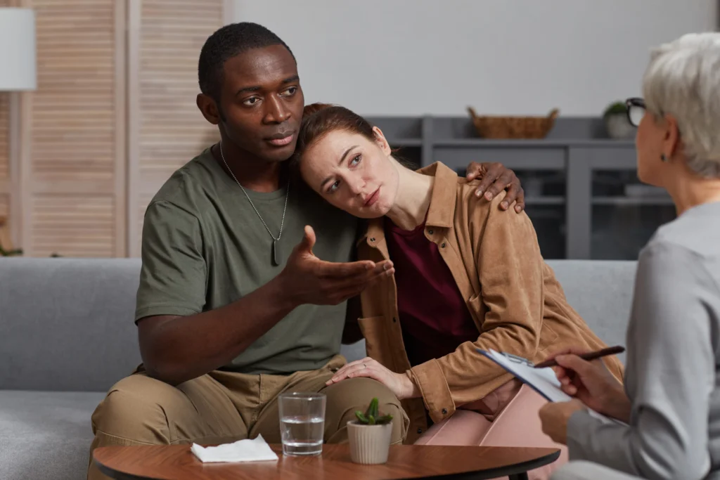 Ways Telehealth Therapists Tailor Sessions to Couples’ Needs